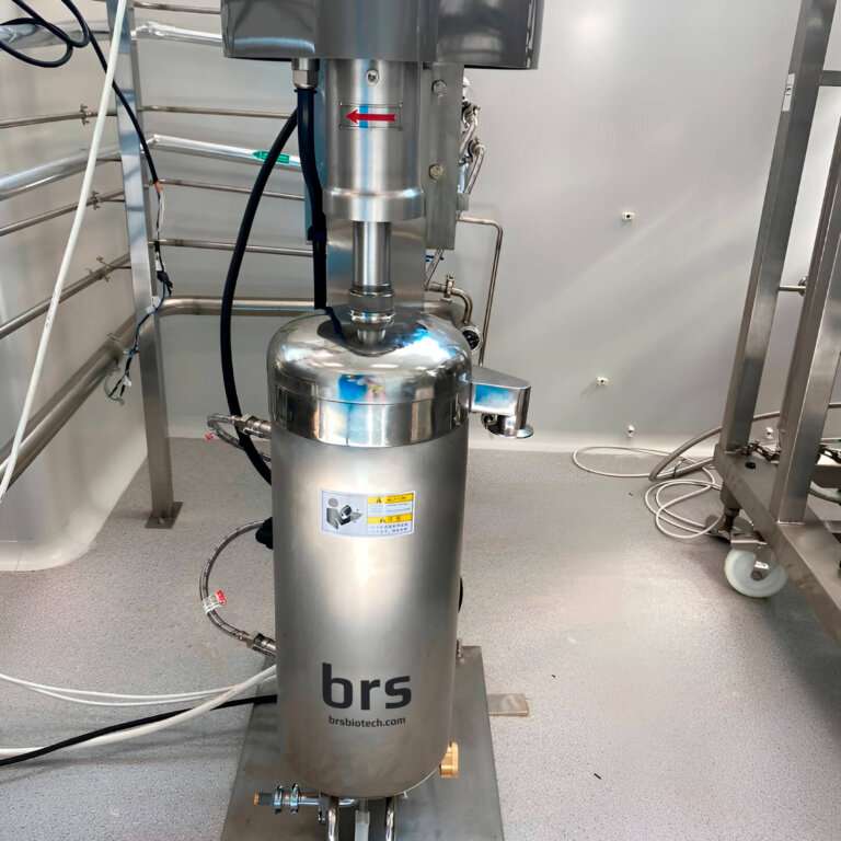 centrifugeuse-pharma Centrifugeuse tubulaire à grande vitesse pour l'industrie pharmaceutique