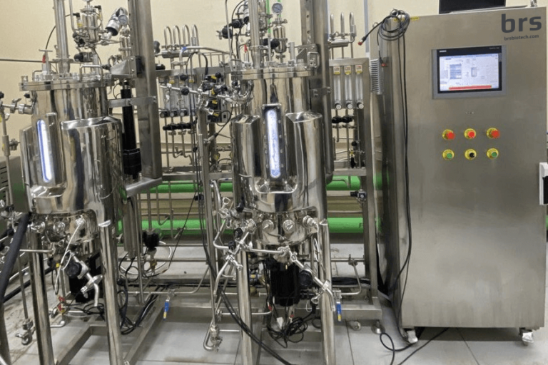 1 (2) Photobioreactor 50+50 liters