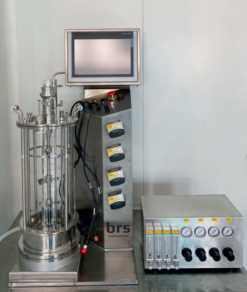 Autoclavable bioreactor